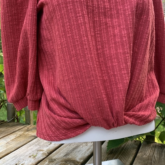W5 | NWT Terracotta rib knit tie front top - Picture 6 of 8